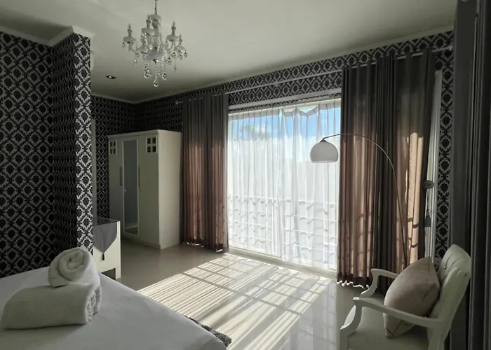 Sunnyrent. Luxury Tj White & Унгасан